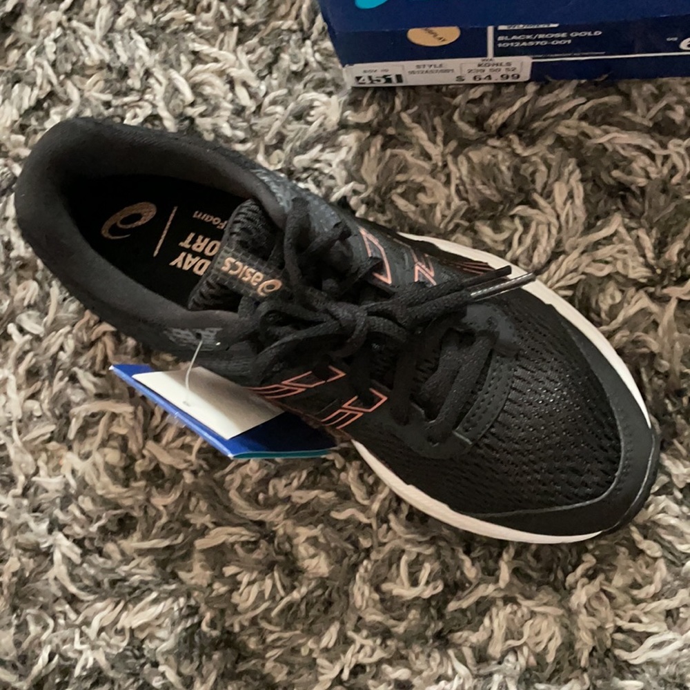 Asics women’s shoes last reduction(copy) - Picture 6 of 7